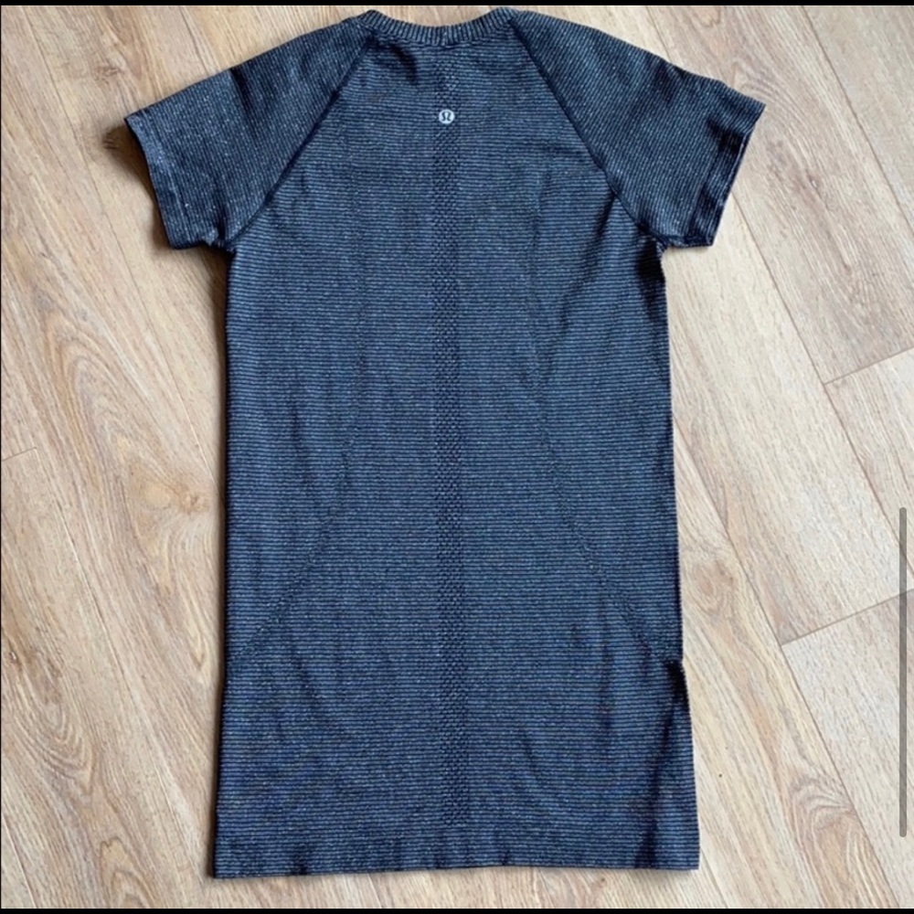 Like new lululemon swiftly metallic *shine*